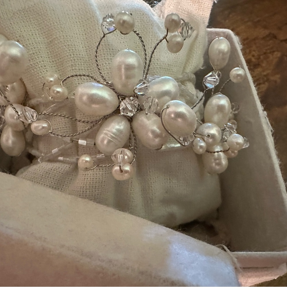 Cultured Pearl & Glass Bead Bracelet